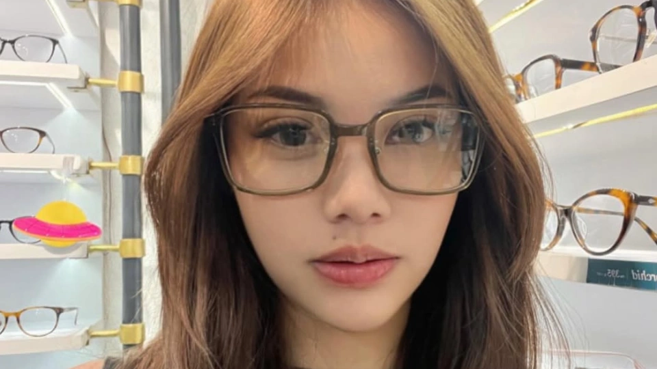 Frislly Herlind (Intagram)